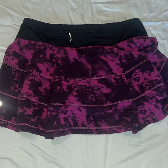 Lululemon size 4-regular length purple skirt - Picture 2 of 4